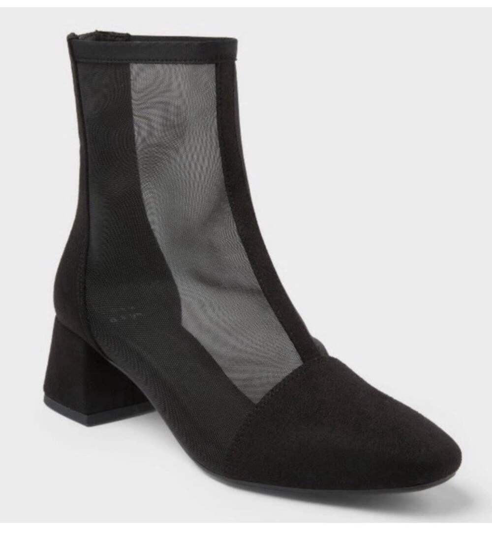 New Women’s Celaena Sheer Black Boots With Memory Foam Block Heel Size 6 New